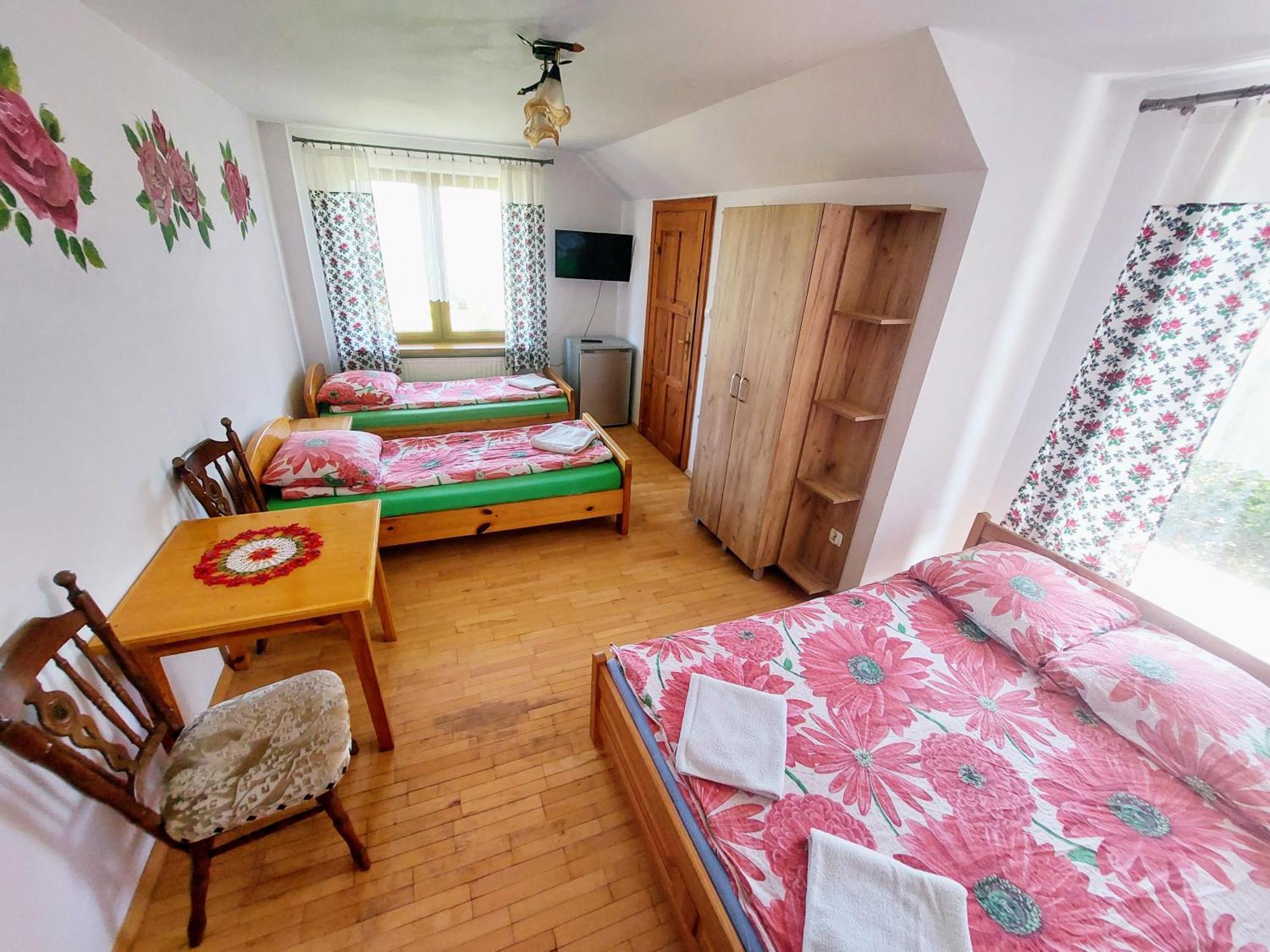 Wisniowy Gaj Villa Ujanowice Exteriör bild