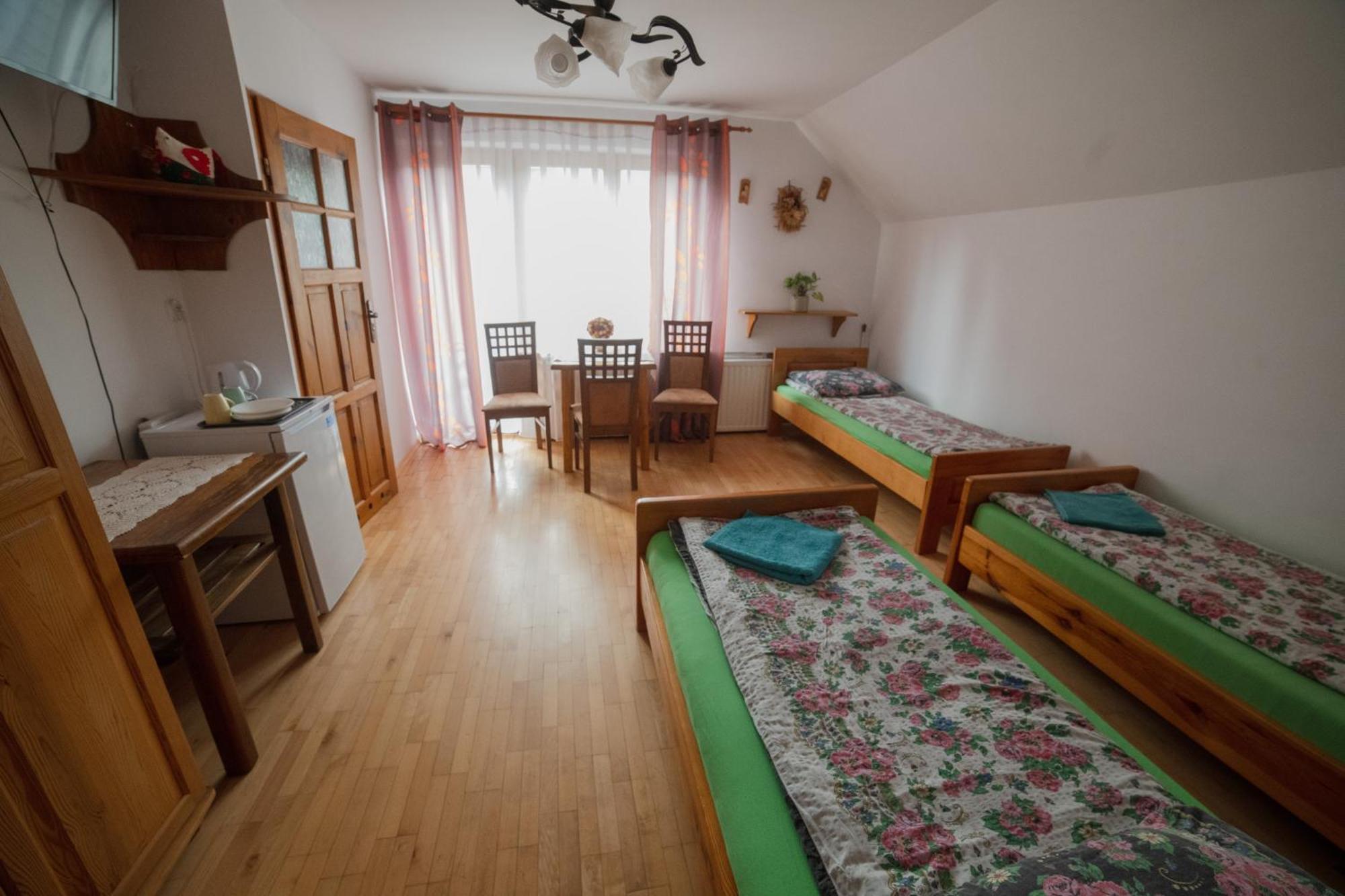 Wisniowy Gaj Villa Ujanowice Exteriör bild